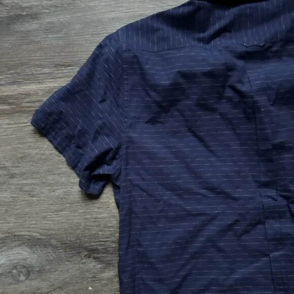 Ben Sherman NWOT Blue Stripe Short Sleeve Button Up Size XL 100 Cotton - Picture 14 of 16